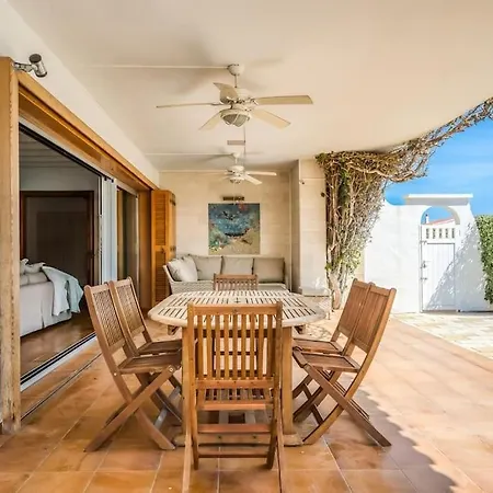 La Calma Espectacular Con Jardin Y Piscina En Menorca