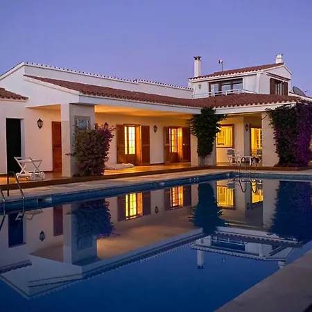 La Calma Espectacular Con Jardin Y Piscina En Menorca *